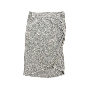 Casual// Aritzia skirt